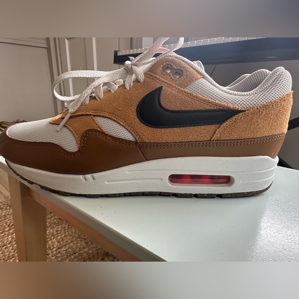 Nike Air Max 1 Essential